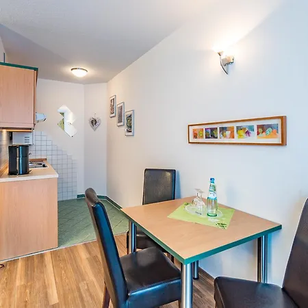 Am Weststrand Apartmenthaus Bellamare 4*