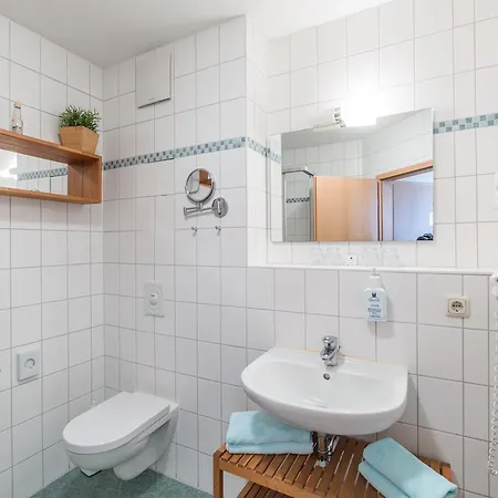 Am Weststrand Apartmenthaus Bellamare Aparthotel 4*