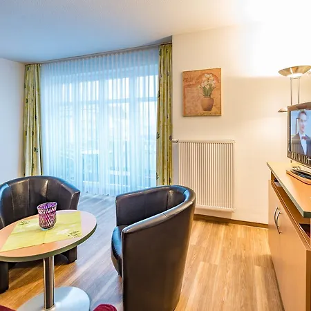 Am Weststrand Apartmenthaus Bellamare Apart Otel Kühlungsborn